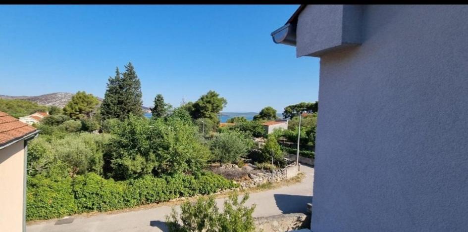 Villa Nika à Bilice Extérieur photo