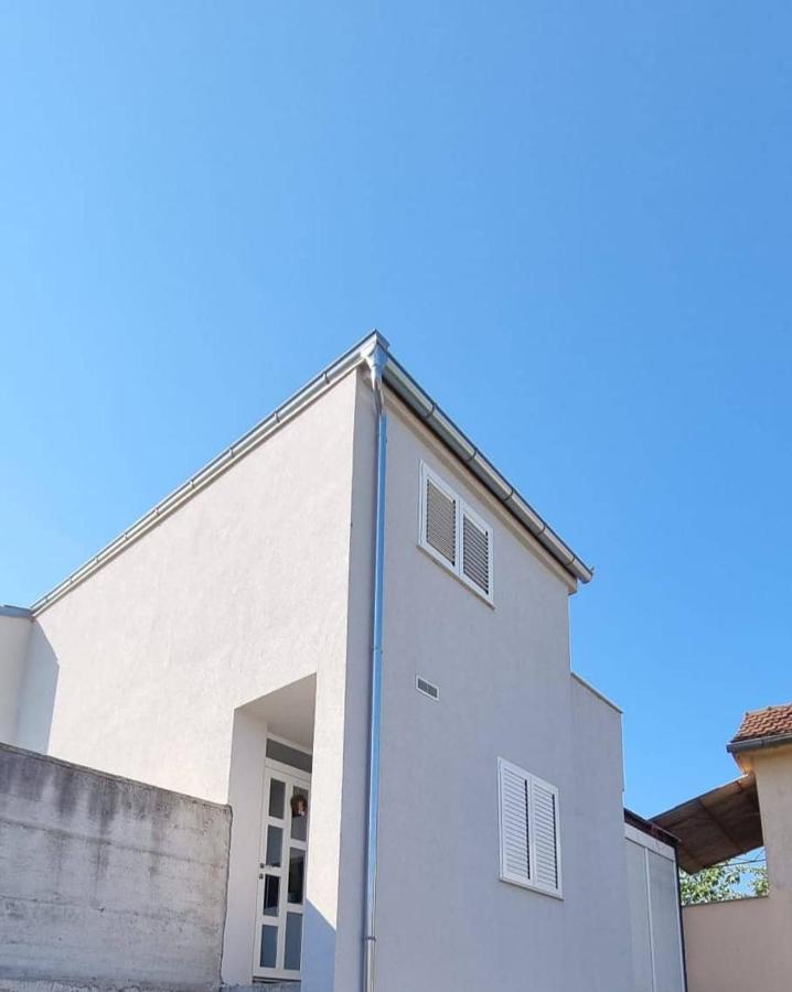 Villa Nika à Bilice Extérieur photo